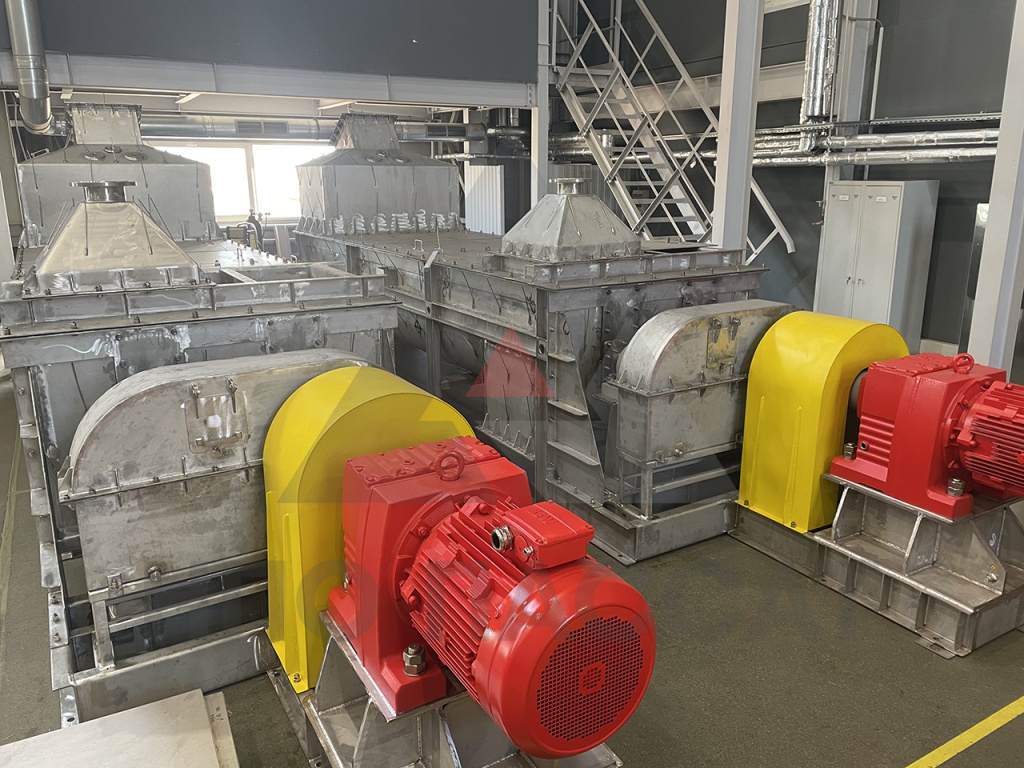 Horizontal agitators2.jpg